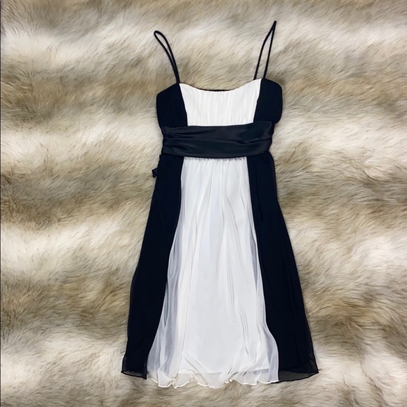 City Triangles Formal Dress, Medium - Picture 5 of 9